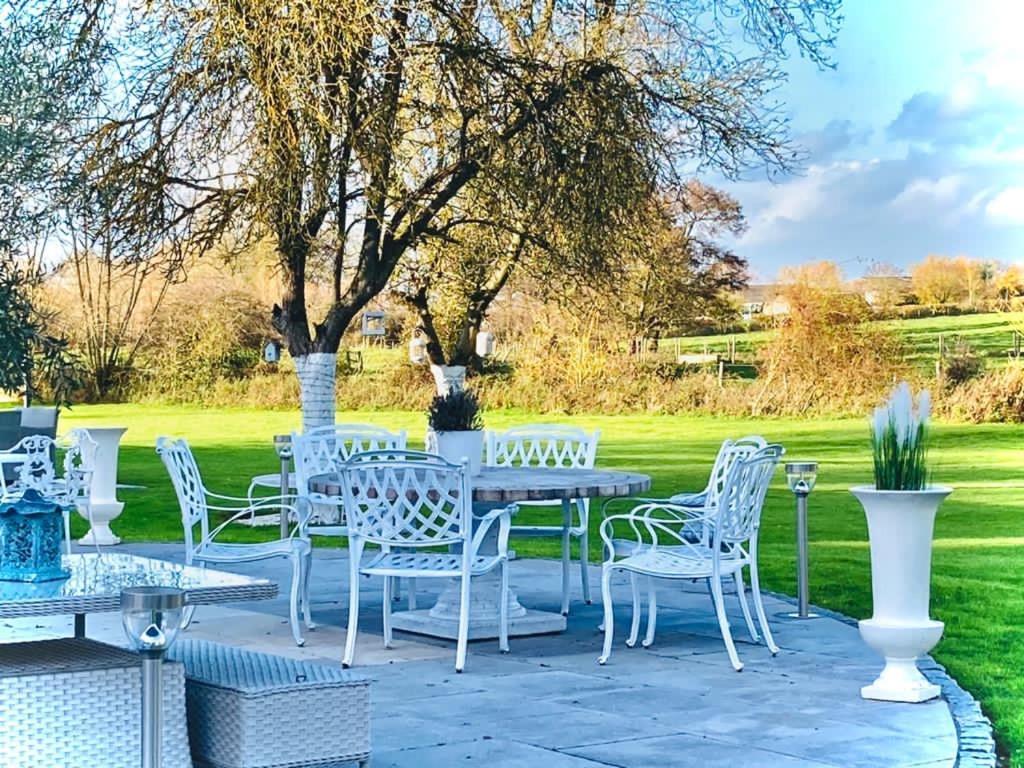 The Willowford Milton Keynes Exterior photo